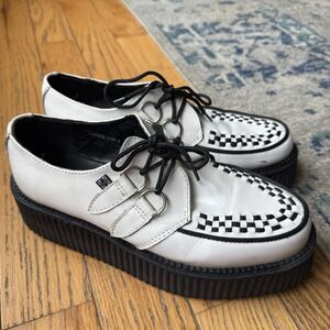 Black and White Men's Oxfords
